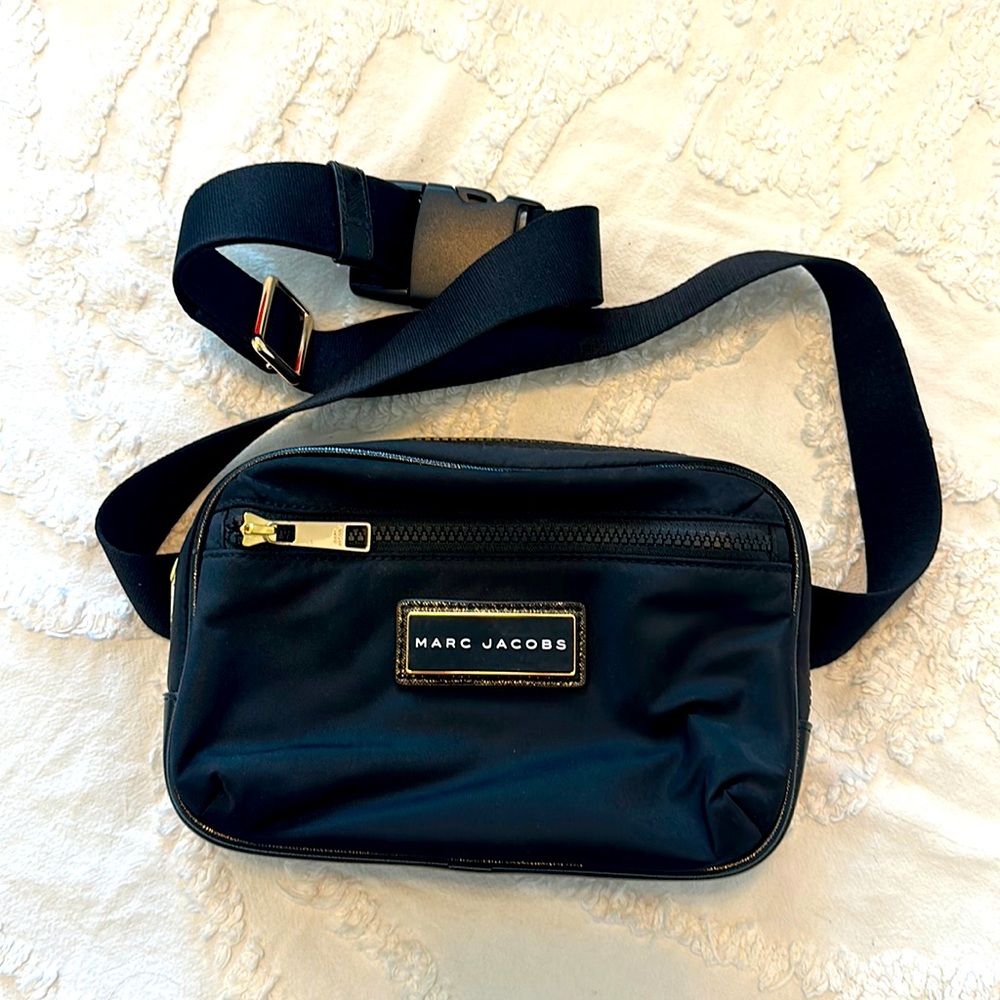 Marc jacobs adjustable waist bag